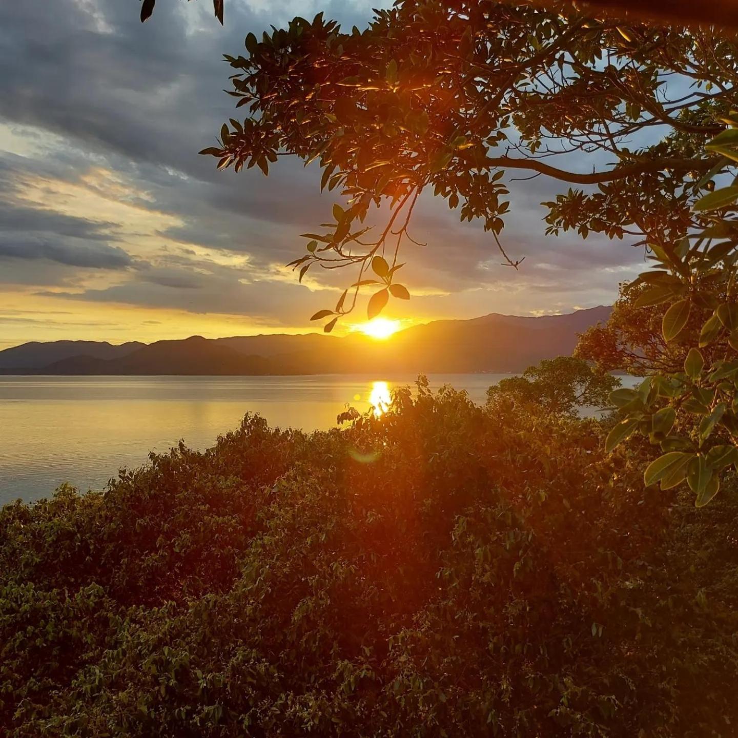 Casa Na Montanha Com Vista Para O Mar Florianopolis Exterior photo